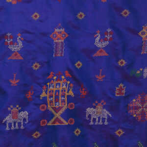 Night Sky In Mid-Evening - Handembroidered Kasuti Silk Saree - Image 2
