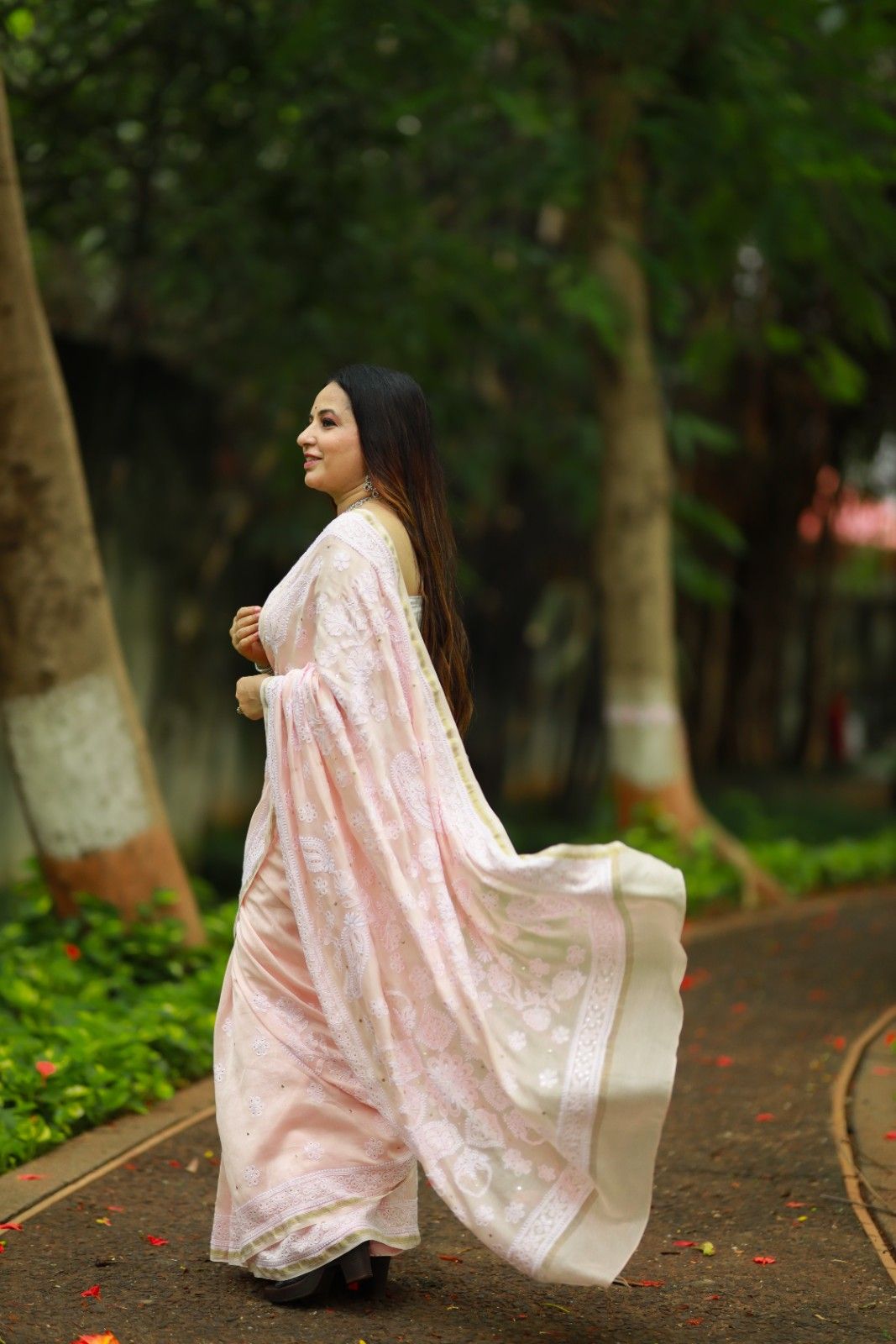 Chaikankari Saree - Nazakat Noor - Image 2